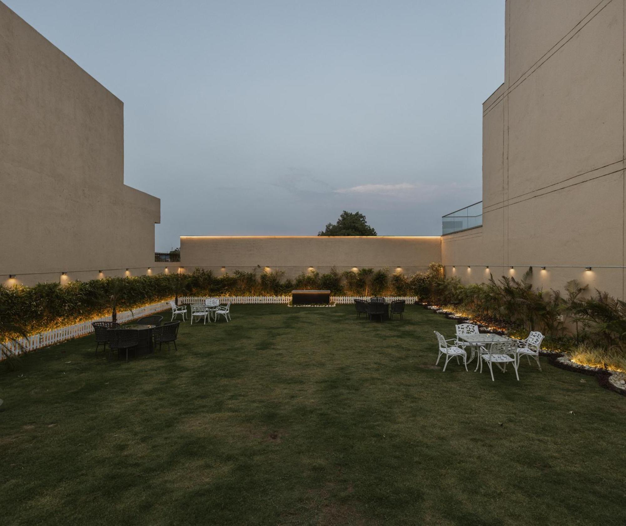 Luxury Lofts Otel Amritsar Dış mekan fotoğraf